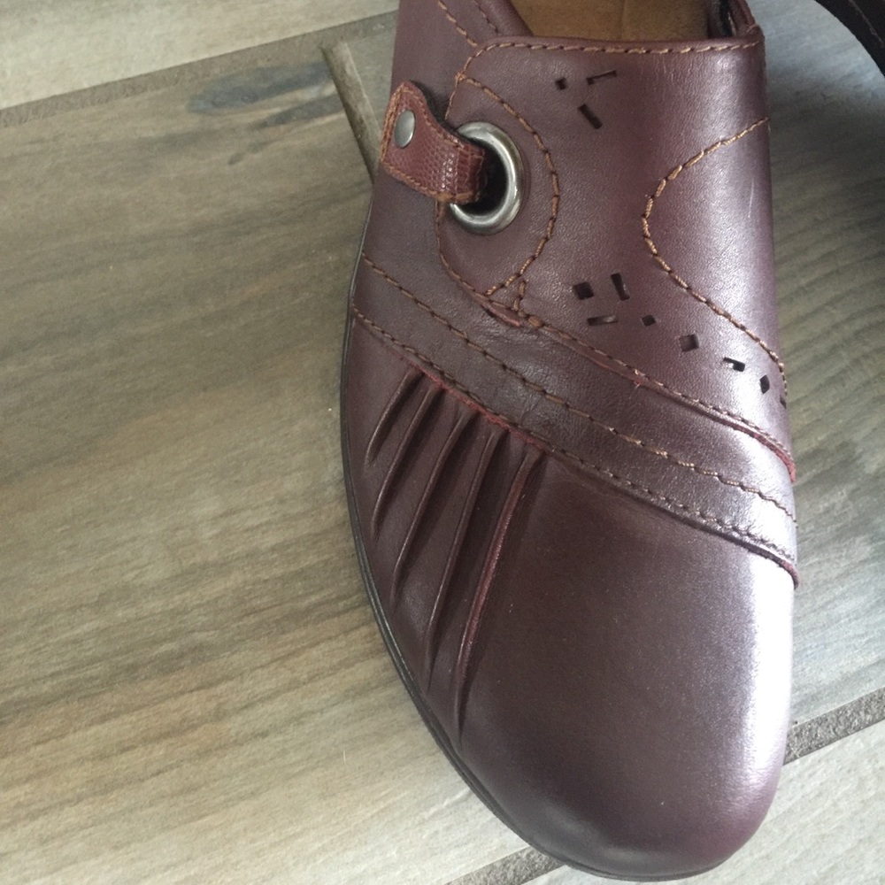 Earth origins size 9 comfy shoes